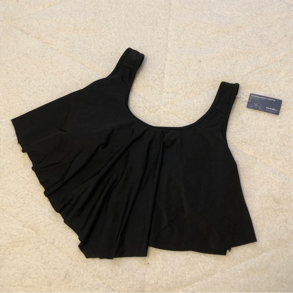 🆕 NWT Black Ruffle Bikini Top